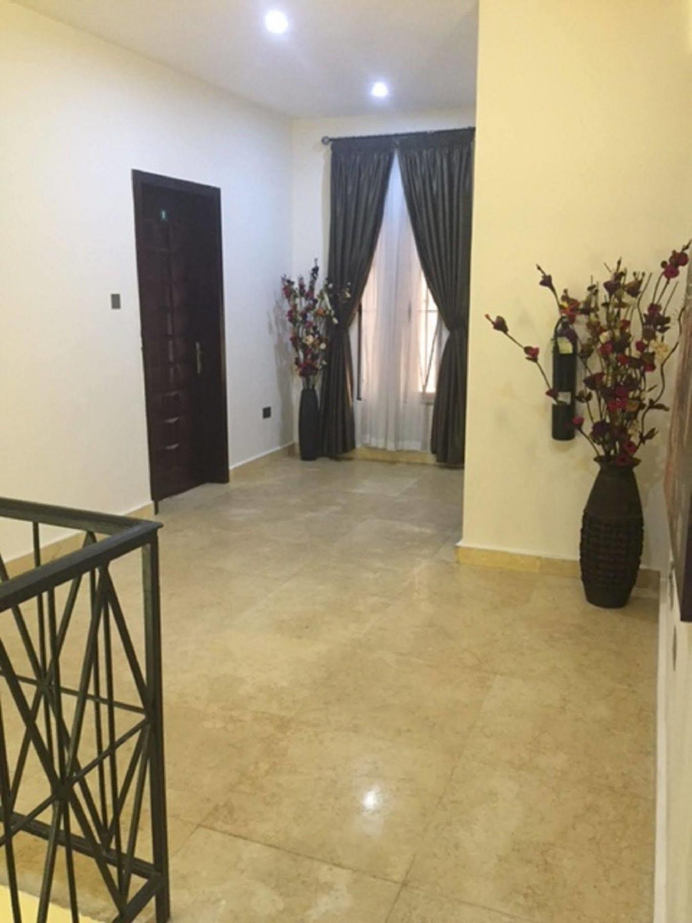 Greens Manor VI Lagos Exterior photo